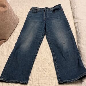 Levi’s Ribcage Straight Ankle in Medium/Dark Wash